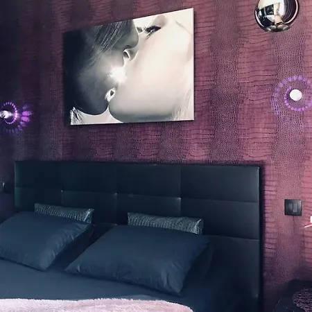 Apartment Oleg Kiza Narcos Lugo