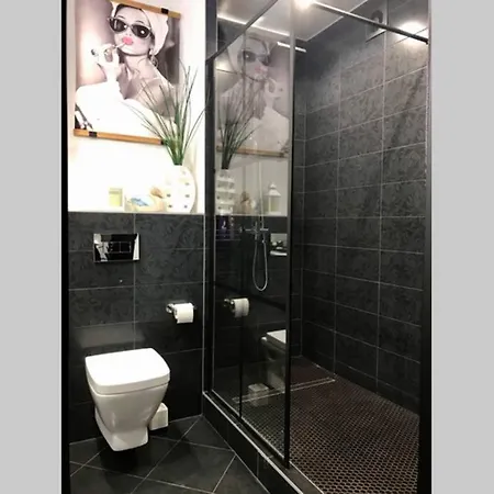 Oleg Kiza Narcos Apartment