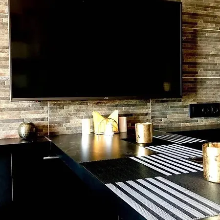 Apartment Oleg Kiza Narcos